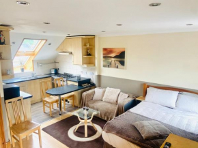 Quaint studio flat in Harrow